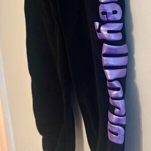 Disney World 100 YEARS Walt Disney World Joggers XS. Proved do low, almost free